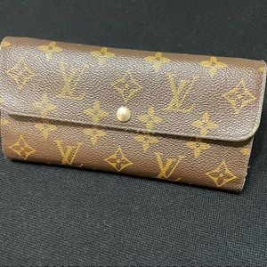 Louis Vuitton Sarah Wallet